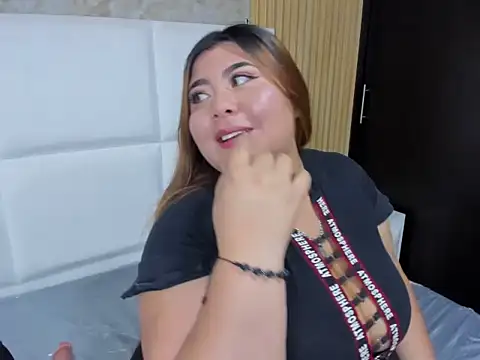 TiffanyMonrowHL online show from 03.31.26