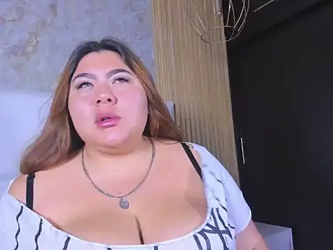 TiffanyMonrowHL online show from 04.08.26