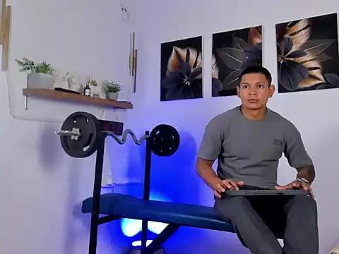 HenrryDouglas online show from 04.01.26