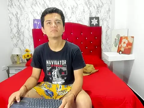 Snapshot of Alejandra_and_James_ chatting on 04.14.26 Alejandra and James online show from 04.14.26