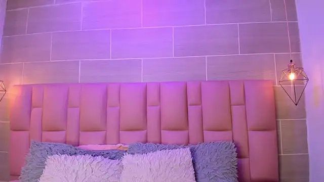 Valery Stone- online show from 04.14.26