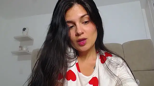 SofiaBanks  online show from 04.16.26