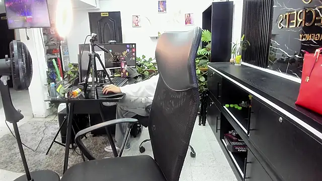 Miss KhalifaDoll online show from 04.10.26