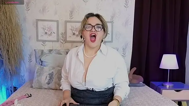Natashablade   online show from 07.10.26