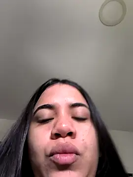 Snapshot of Annarhode chatting on 04.11.26 Annarhode online show from 04.11.26