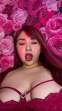 Snapshot of SweetLittleRed chatting on 04.07.26 SweetLittleRed online show from 04.07.26