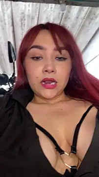 Snapshot of SweetLittleRed chatting on 04.16.26 SweetLittleRed online show from 04.16.26