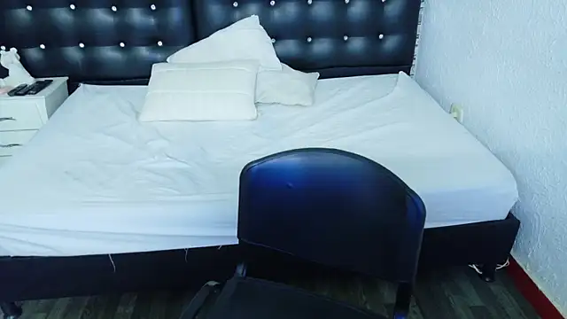 indian whore69 online show from 03.31.26