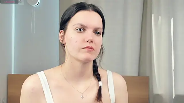 JuliannPaysour online show from 04.02.26