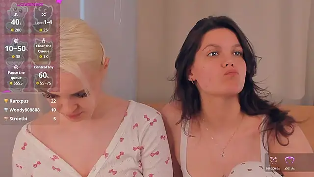 JuliannPaysour online show from 04.11.26