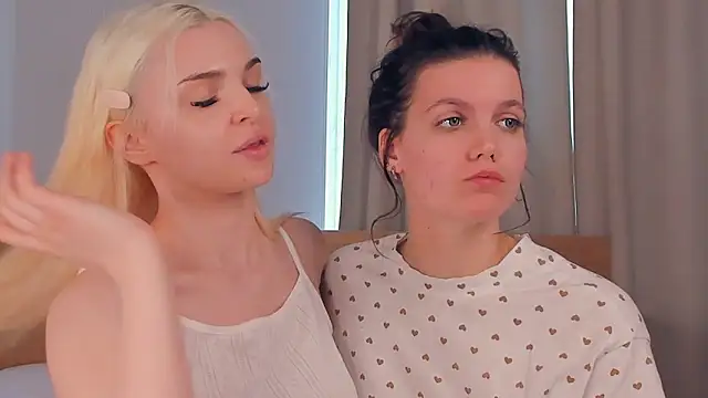 JuliannPaysour online show from 04.13.26