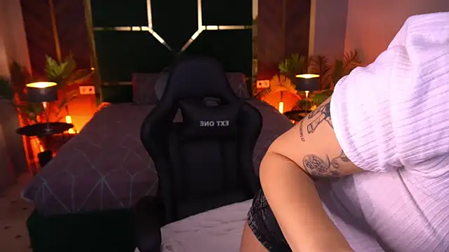 FlirtyMusa online show from 04.04.26