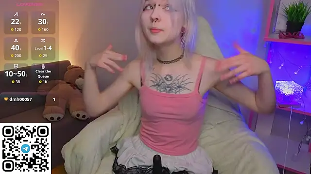 Mary Wester online show from 04.14.26