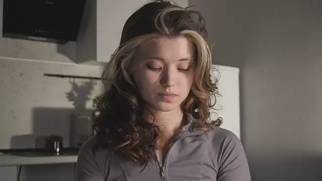 ShyAkemis online show from 03.31.26