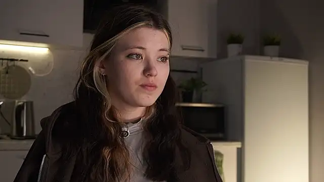 ShyAkemis online show from 04.15.26