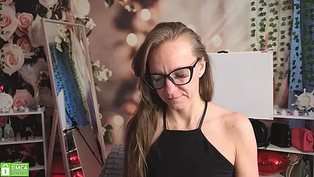 jesica mooonn online show from 04.18.26