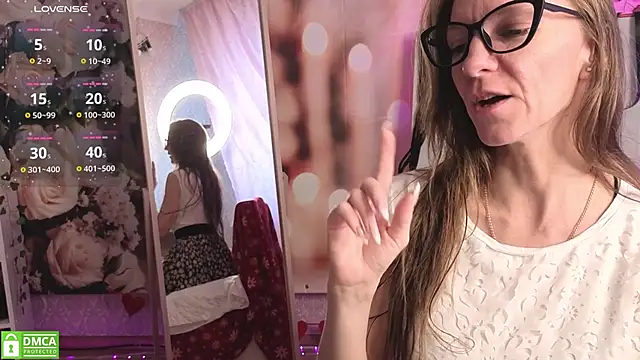 jesica mooonn online show from 05.18.26