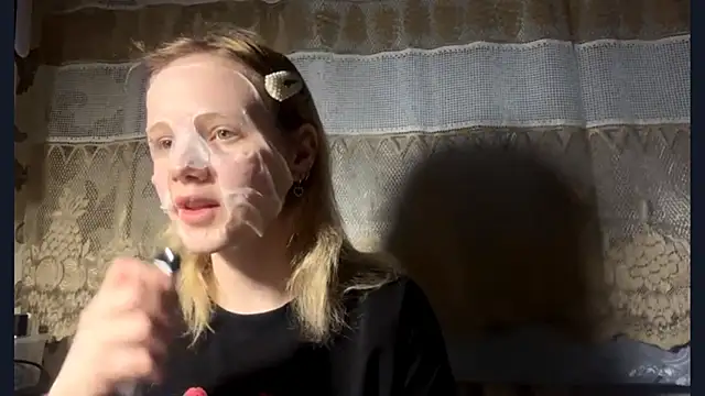 KrystenHoye online show from 04.13.26