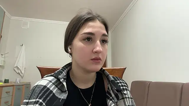 Snapshot of Annnna_ chatting on 04.14.26 Annnna online show from 04.14.26