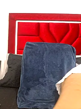 CinthiaHall  online show from 04.14.26