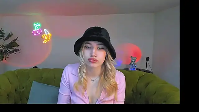 blonde angell online show from 04.14.26