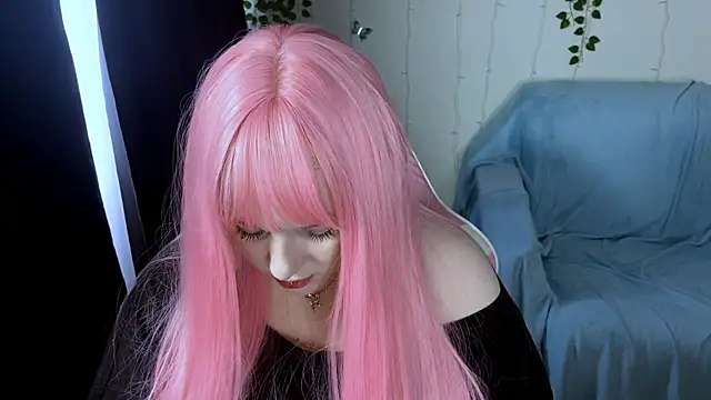 Tina Evanss online show from 04.21.26