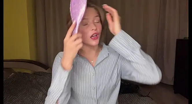 MercyShadows online show from 04.12.26