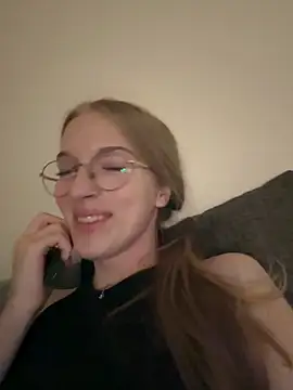 EvaEvis online show from 04.15.26