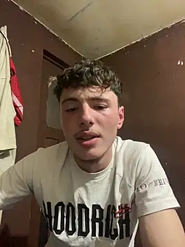 denysio69 online show from 04.15.26