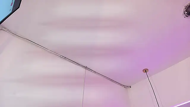 scarlett turner  online show from 04.02.26