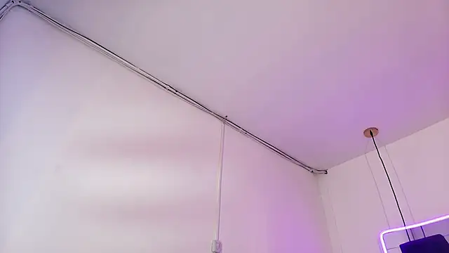 scarlett turner  online show from 04.09.26