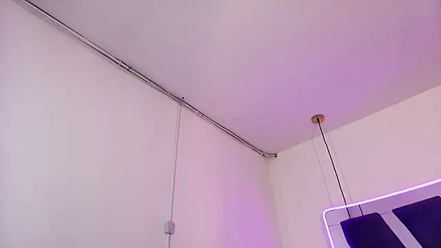 scarlett turner  online show from 04.14.26