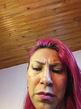 Snapshot of tatianabelli chatting on 06.17.26 tatianabelli online show from 06.17.26