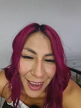 Snapshot of tatianabelli chatting on 06.25.26 tatianabelli online show from 06.25.26