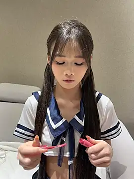 Snapshot of anan_baby chatting on 06.05.26 anan baby online show from 06.05.26