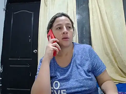 allison maxtattoo  online show from 04.15.26