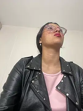 babylexi18 online show from 05.17.26