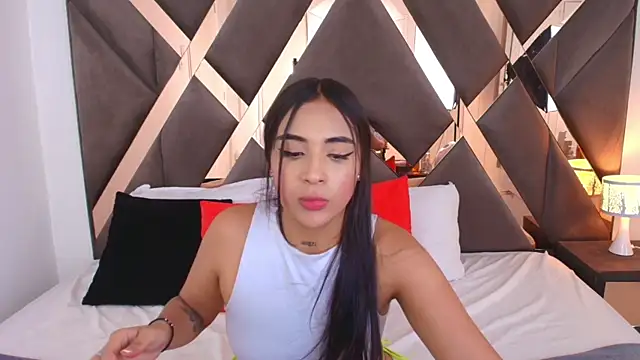 SaraStevenn online show from 04.07.26