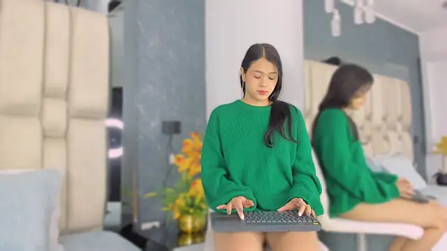 Megan Danbury online show from 04.01.26