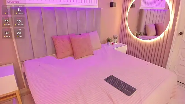 Snapshot of maddy_lopez chatting on 04.15.26 maddy lopez online show from 04.15.26