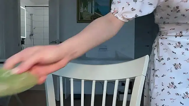 Amy Bronson online show from 04.10.26