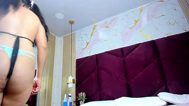 Snapshot of Lia_Nikol chatting on 04.01.26 Lia Nikol online show from 04.01.26