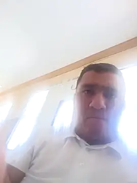 Snapshot of luis20212 chatting on 04.24.26 luis20212 online show from 04.24.26