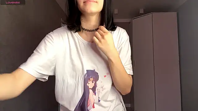 AmeliaMiotii online show from 04.06.26