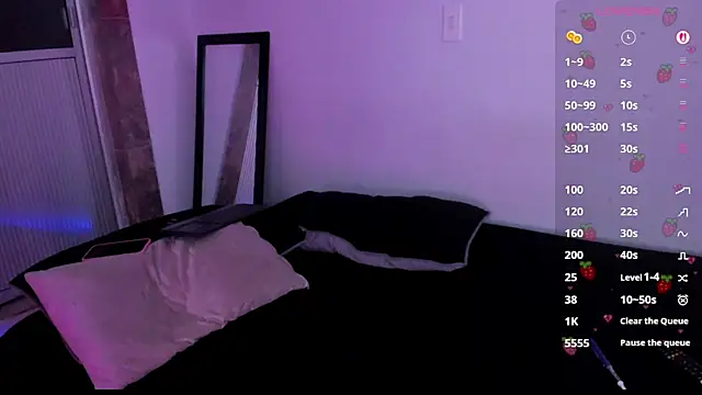 Daniela  Cadavid online show from 04.07.26