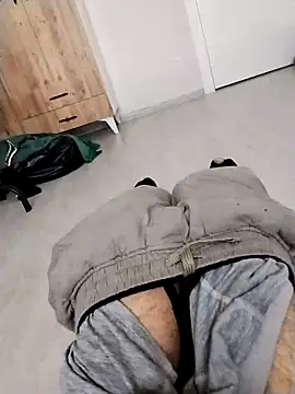 y2561 online show from 04.10.26