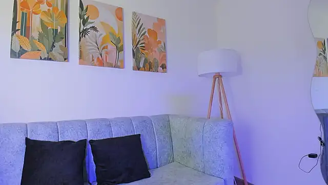 Velvet Noir  online show from 04.08.26