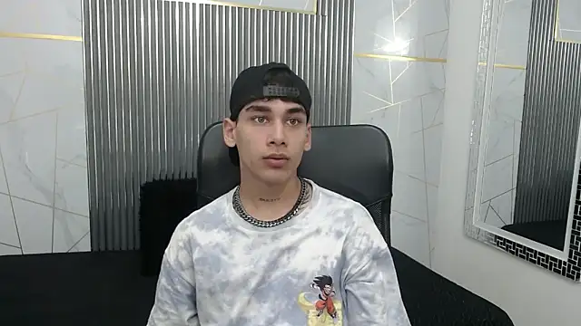 Kitsune 44 online show from 04.15.26