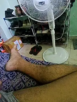 varun2184 online show from 04.13.26