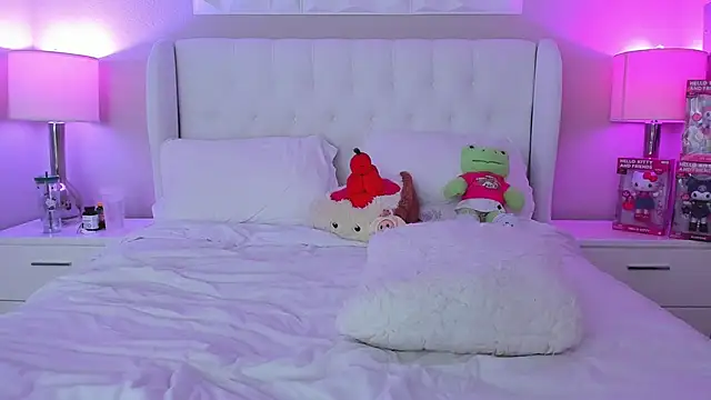 raiiny   online show from 04.17.26